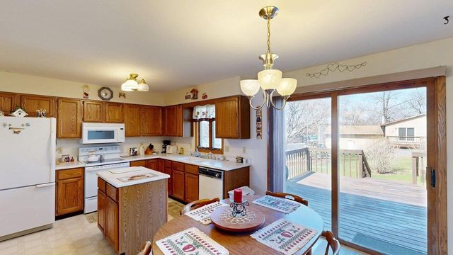 1321 Jamesway, Fort Atkinson, WI 53538