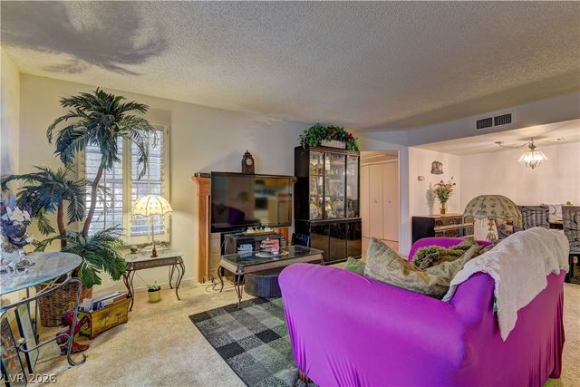 9070 Spring Mountain Road 113, Las Vegas, NV 89117