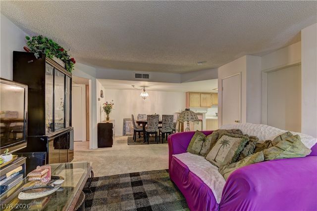 9070 Spring Mountain Road 113, Las Vegas, NV 89117