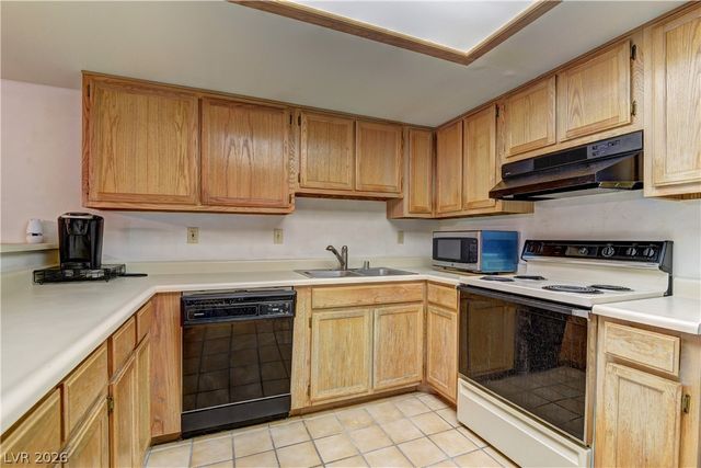 9070 Spring Mountain Road 113, Las Vegas, NV 89117