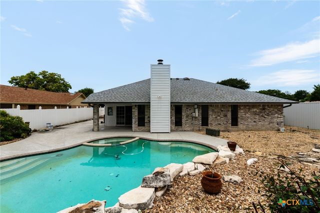 3204 Pebble Drive, Killeen, TX 76542
