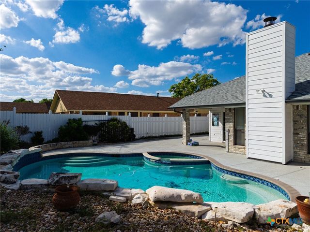 3204 Pebble Drive, Killeen, TX 76542