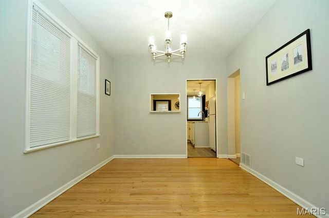 124 W Cartwright Avenue, Unincorporated, MO 63125