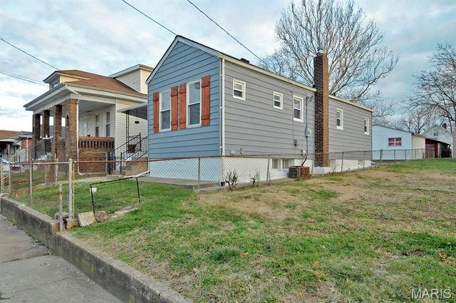 124 W Cartwright Avenue, Unincorporated, MO 63125