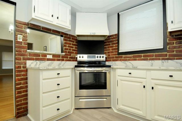 124 W Cartwright Avenue, Unincorporated, MO 63125