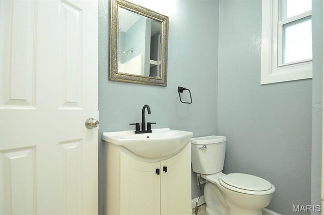 124 W Cartwright Avenue, Unincorporated, MO 63125