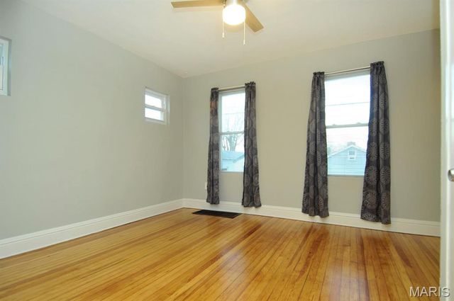 124 W Cartwright Avenue, Unincorporated, MO 63125