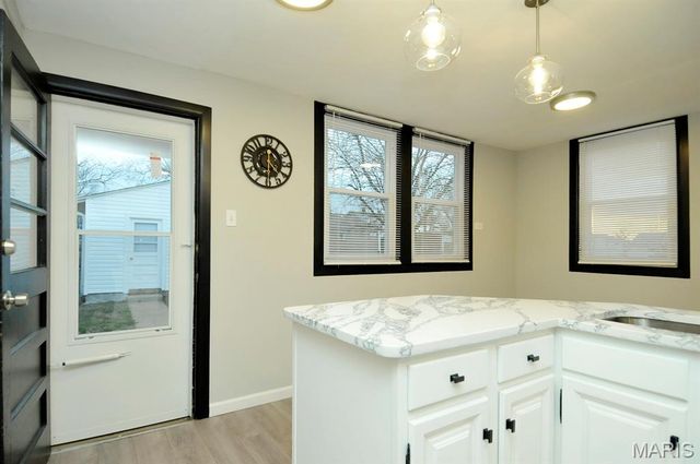 124 W Cartwright Avenue, Unincorporated, MO 63125