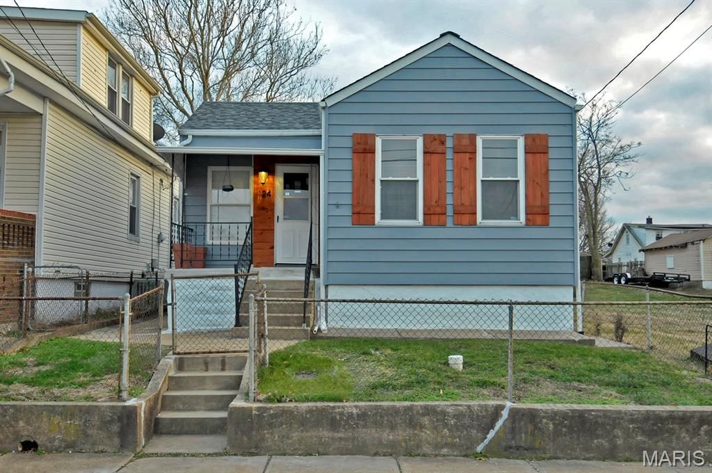 124 W Cartwright Avenue, Unincorporated, MO 63125