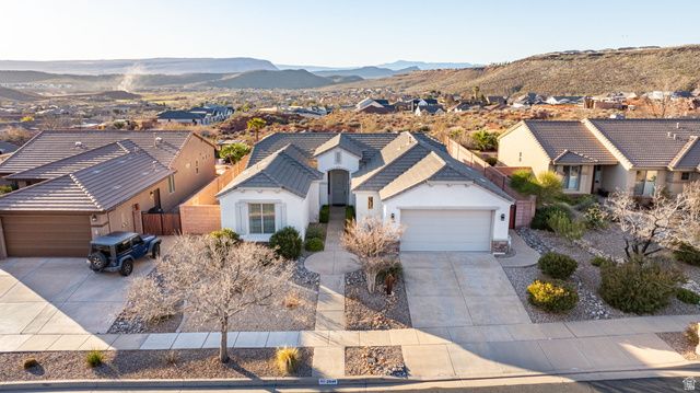 2948 E SLICK ROCK RD, Washington, UT 84780