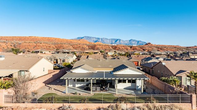 2948 E SLICK ROCK RD, Washington, UT 84780