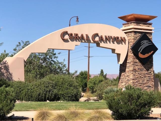 2948 E SLICK ROCK RD, Washington, UT 84780