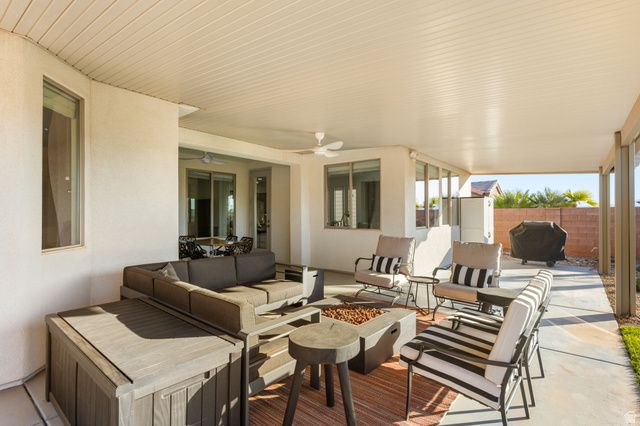 2948 E SLICK ROCK RD, Washington, UT 84780