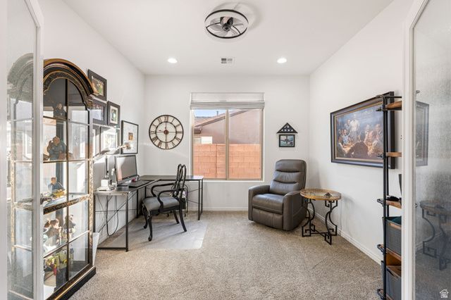 2948 E SLICK ROCK RD, Washington, UT 84780