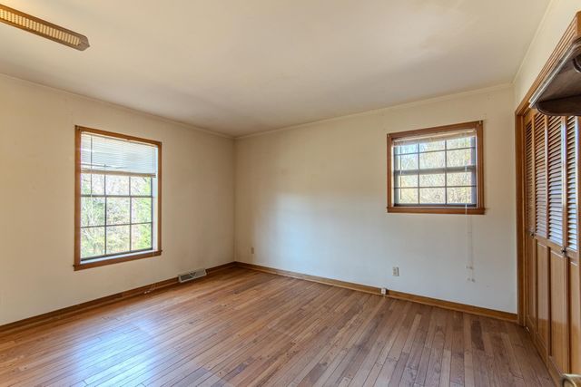 16040 69 HWY S, Savannah, TN 38372