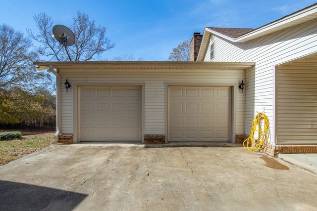 16040 69 HWY S, Savannah, TN 38372