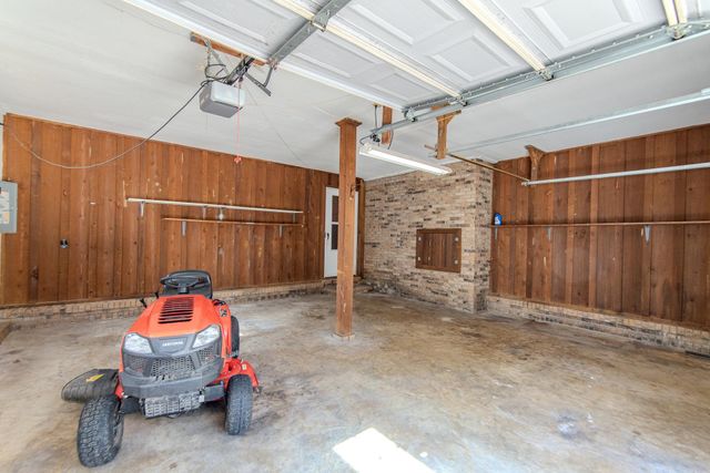 16040 69 HWY S, Savannah, TN 38372