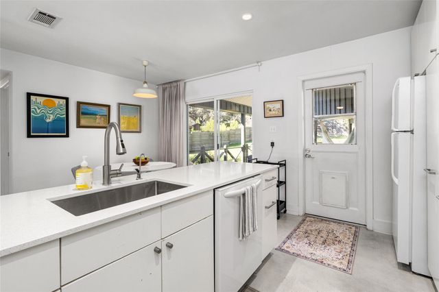 4620 Englewood DR, Austin, TX 78745