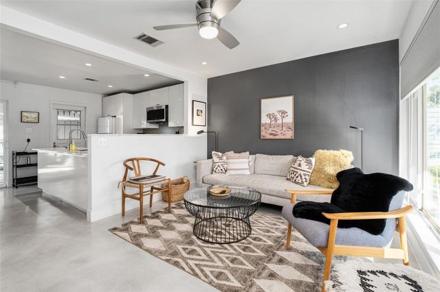 4620 Englewood DR, Austin, TX 78745