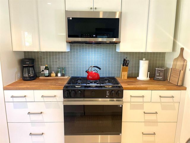 4620 Englewood DR, Austin, TX 78745