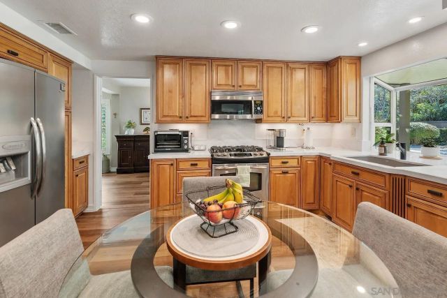 14922 Derringer Rd., Poway, CA 92064