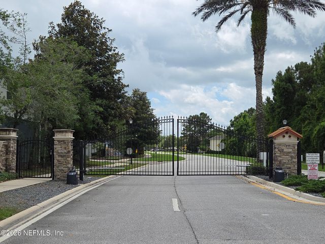 418 WALNUT Drive, St. Johns, FL 32259