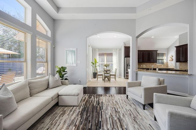 31 S Victoriana Circle, Spring, TX 77389