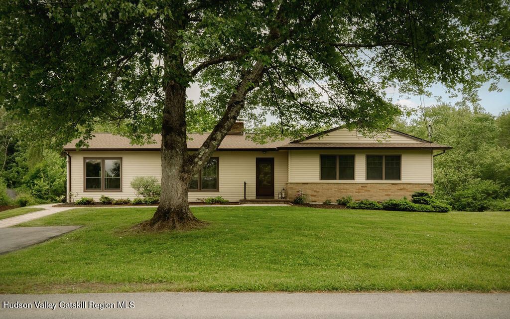 88 Rymph Road, Pleasant Valley, NY 12569