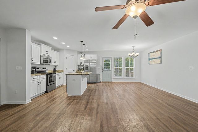 607 Ridgefield Drive, North Augusta, SC 29841
