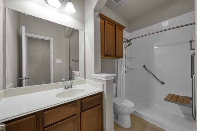 190 Climbing Oaks Place, Montgomery, TX 77316