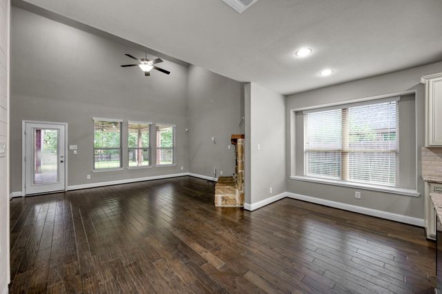 190 Climbing Oaks Place, Montgomery, TX 77316