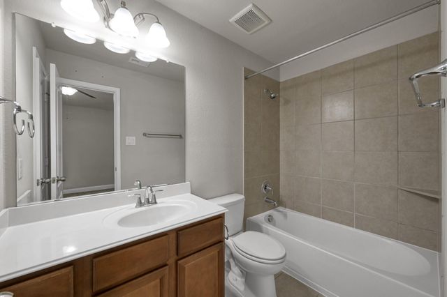 190 Climbing Oaks Place, Montgomery, TX 77316