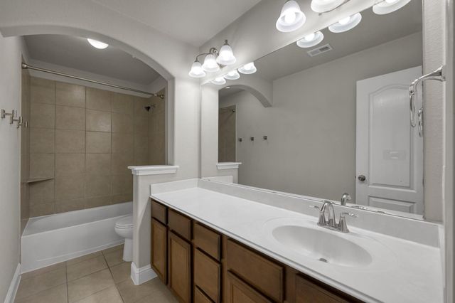190 Climbing Oaks Place, Montgomery, TX 77316