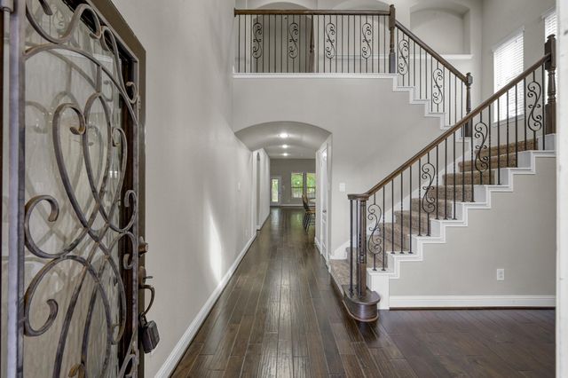 190 Climbing Oaks Place, Montgomery, TX 77316
