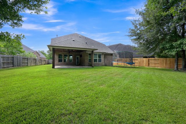 190 Climbing Oaks Place, Montgomery, TX 77316