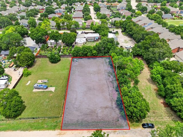 1306 Ranch Road, Grand Prairie, TX 75052