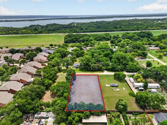 1306 Ranch Road, Grand Prairie, TX 75052
