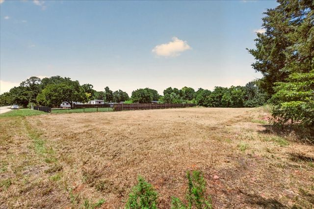 1306 Ranch Road, Grand Prairie, TX 75052