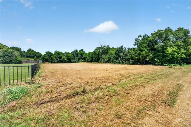 1306 Ranch Road, Grand Prairie, TX 75052