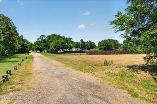 1306 Ranch Road, Grand Prairie, TX 75052