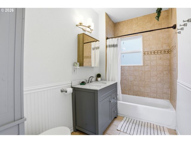 1314 7TH St, Oregon City, OR 97045