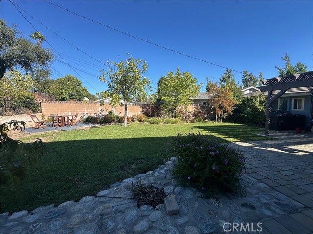 683 pacific ct, Upland, CA 91786