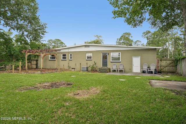 6549 LOU Drive S, Jacksonville, FL 32216