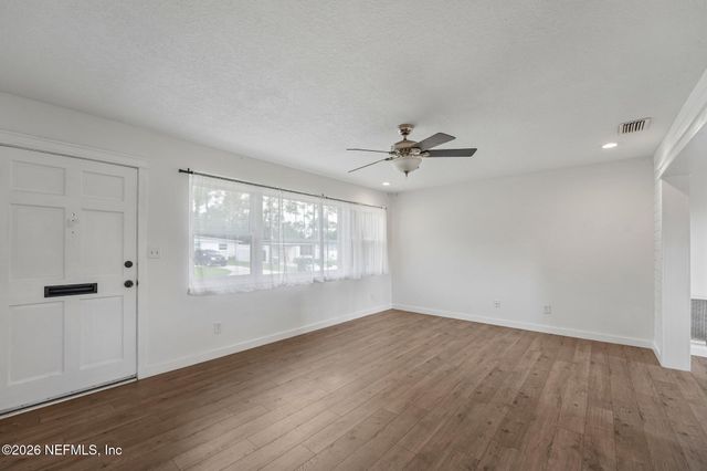 6549 LOU Drive S, Jacksonville, FL 32216