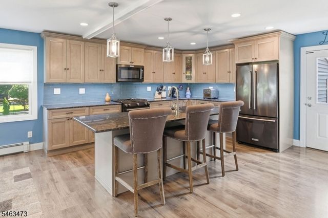 51 Princeton Ter, Oakland Boro, NJ 07436