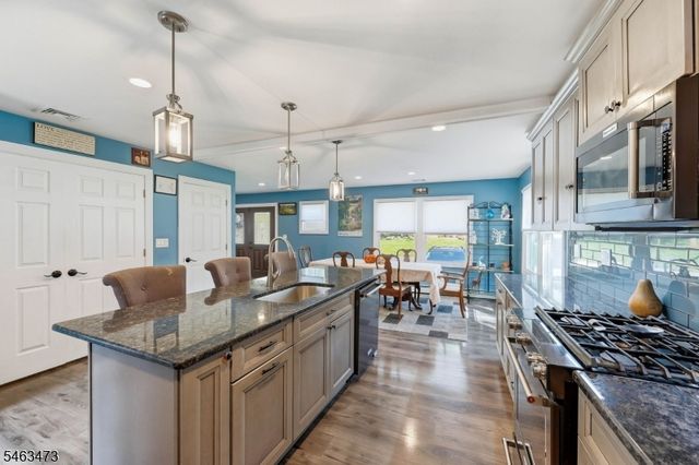 51 Princeton Ter, Oakland Boro, NJ 07436