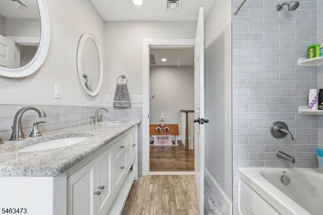 51 Princeton Ter, Oakland Boro, NJ 07436