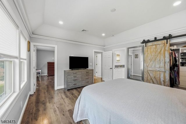 51 Princeton Ter, Oakland Boro, NJ 07436