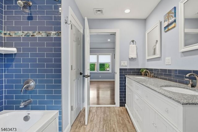 51 Princeton Ter, Oakland Boro, NJ 07436