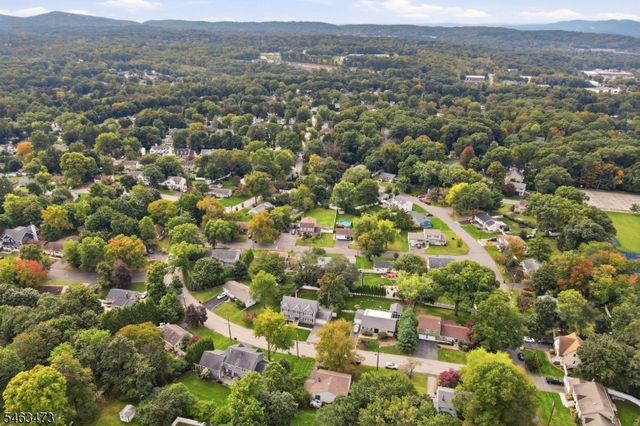 51 Princeton Ter, Oakland Boro, NJ 07436